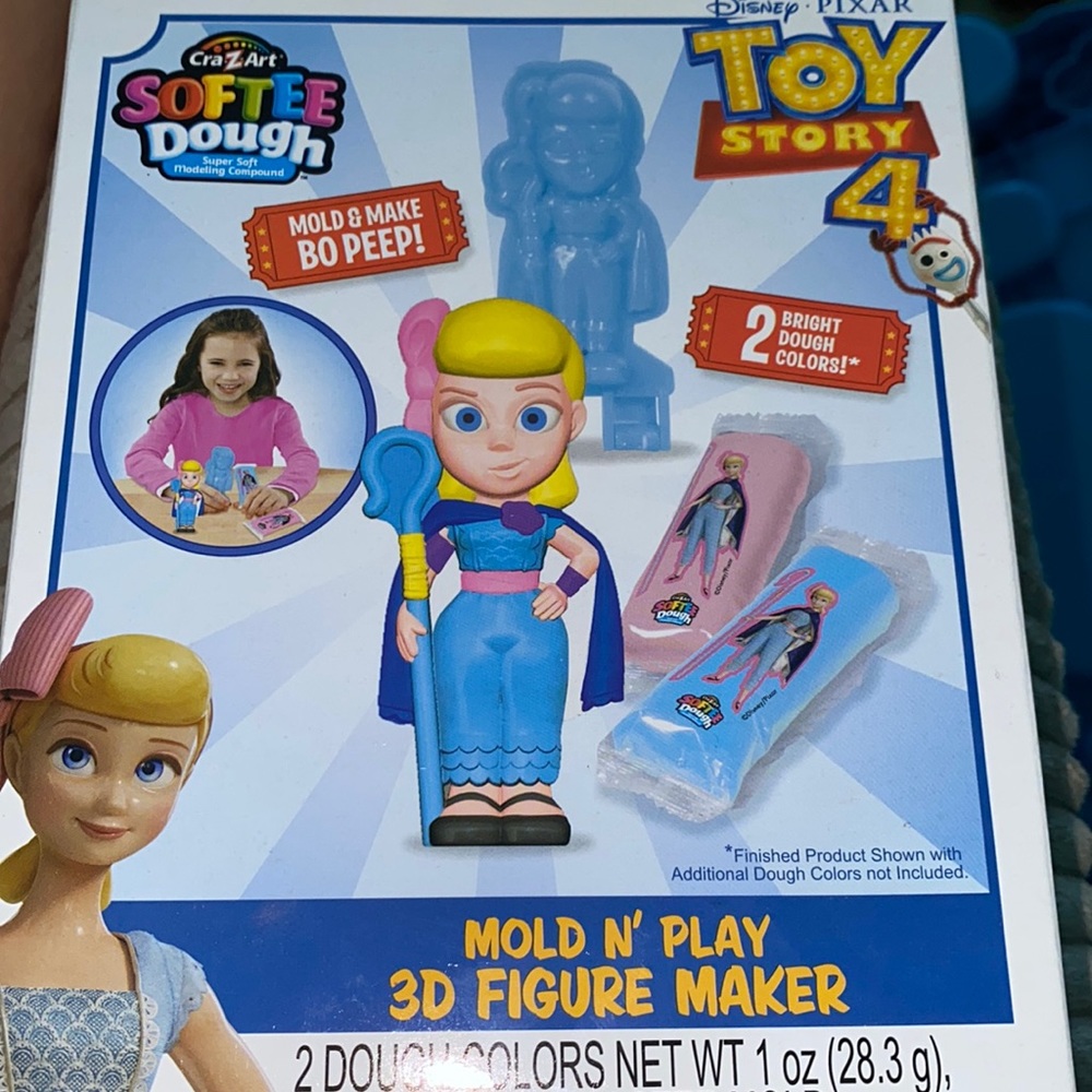 CraZArt Toy Story 4 Cra-Z-Art Softee Dough Mold N' Play 3D Figure Maker